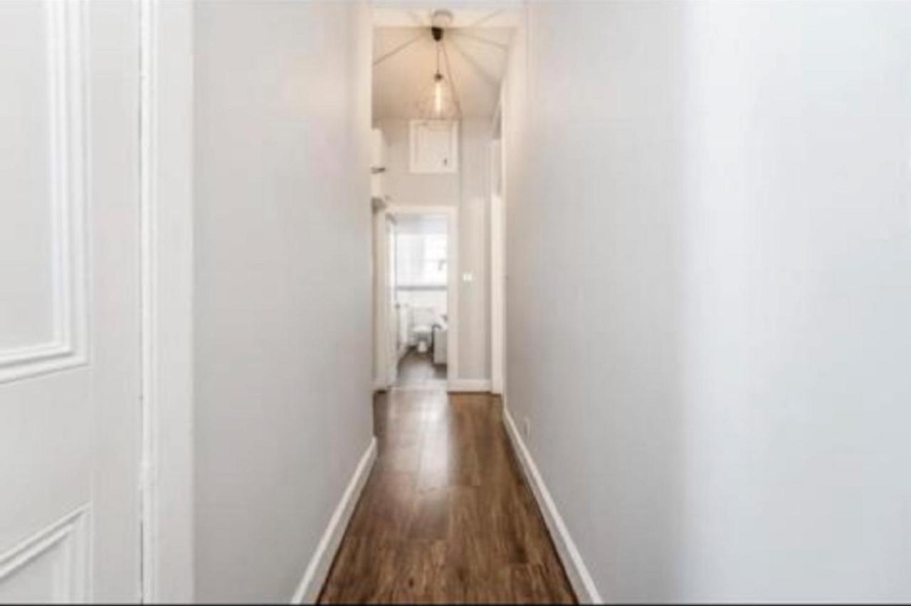 Spacious & Comfortable 3 Bedroom Apartment - Near City Centre - Free Parking Available - Sleeps Up To 5 Guests Edinburgh Exterior photo